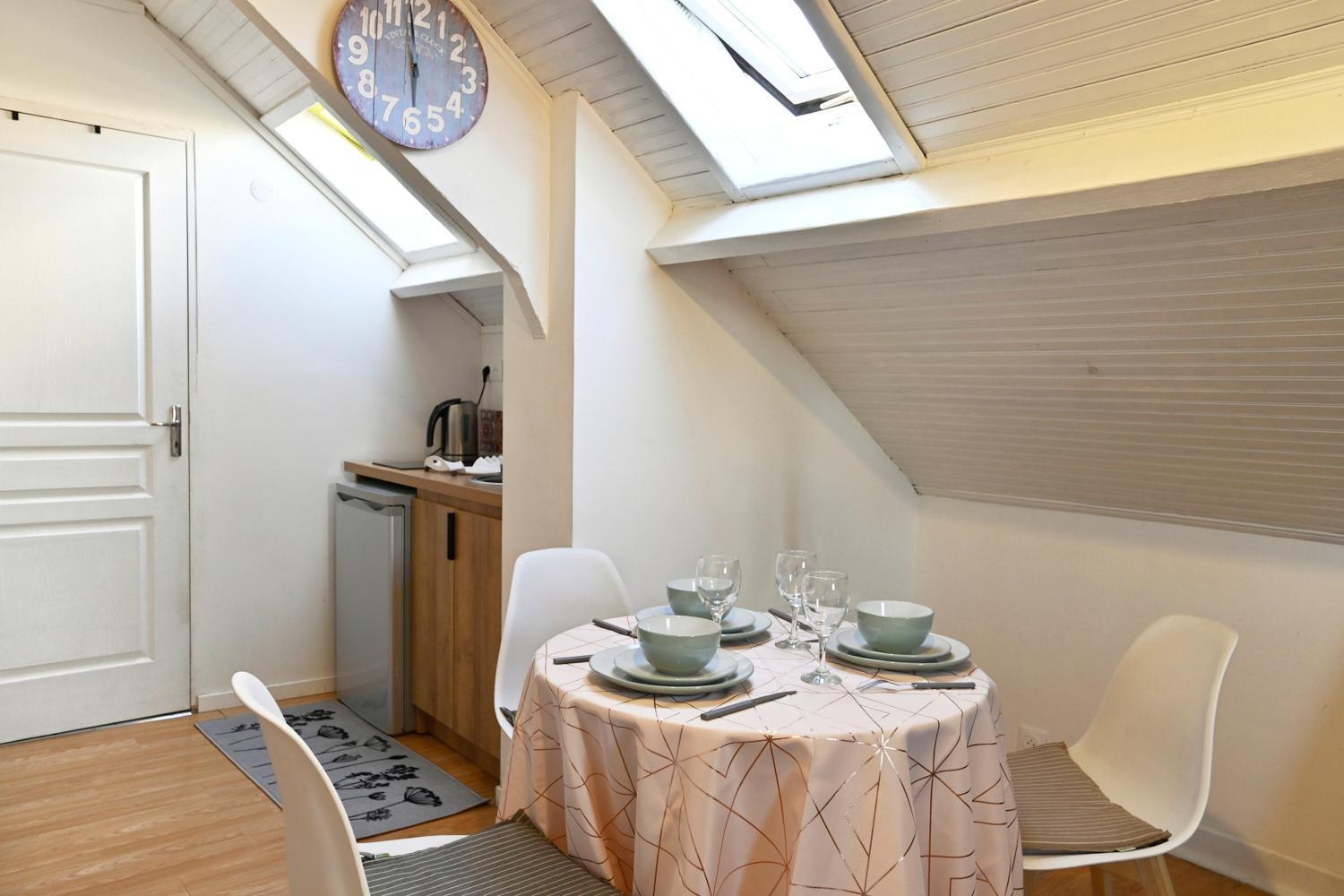 T2 Cosy Et Lumineux - Proche Centre Et Commodites Saint-Quentin  Kültér fotó